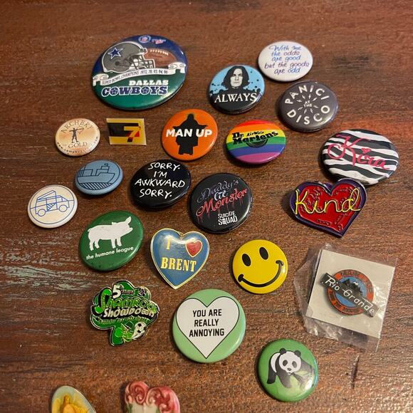 Lapel Pins Lot 73 Pieces Vintage & Modern - Picture 11 of 12